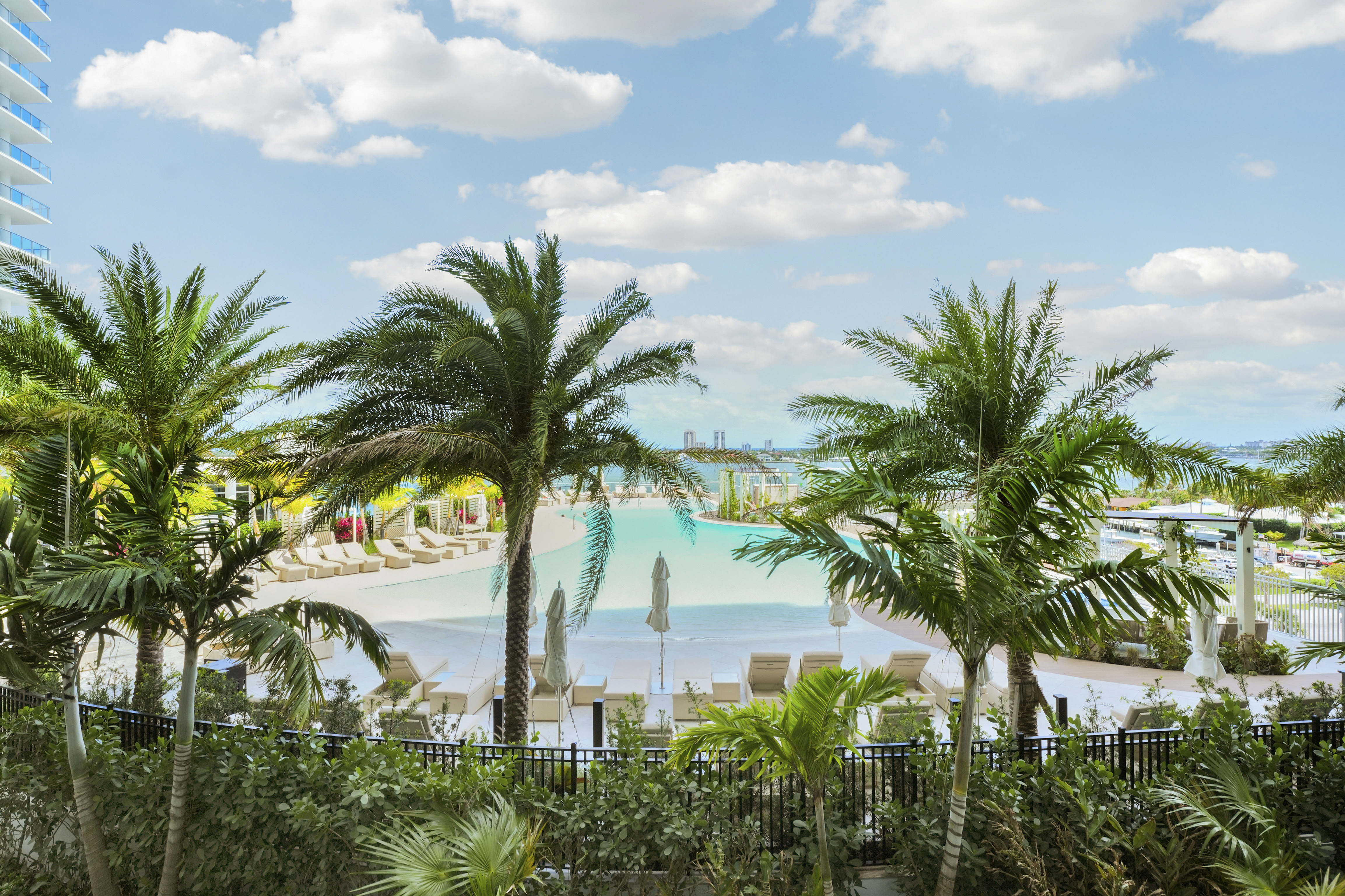 Direct view of the Nautilus 220 resort pool from Executive 704